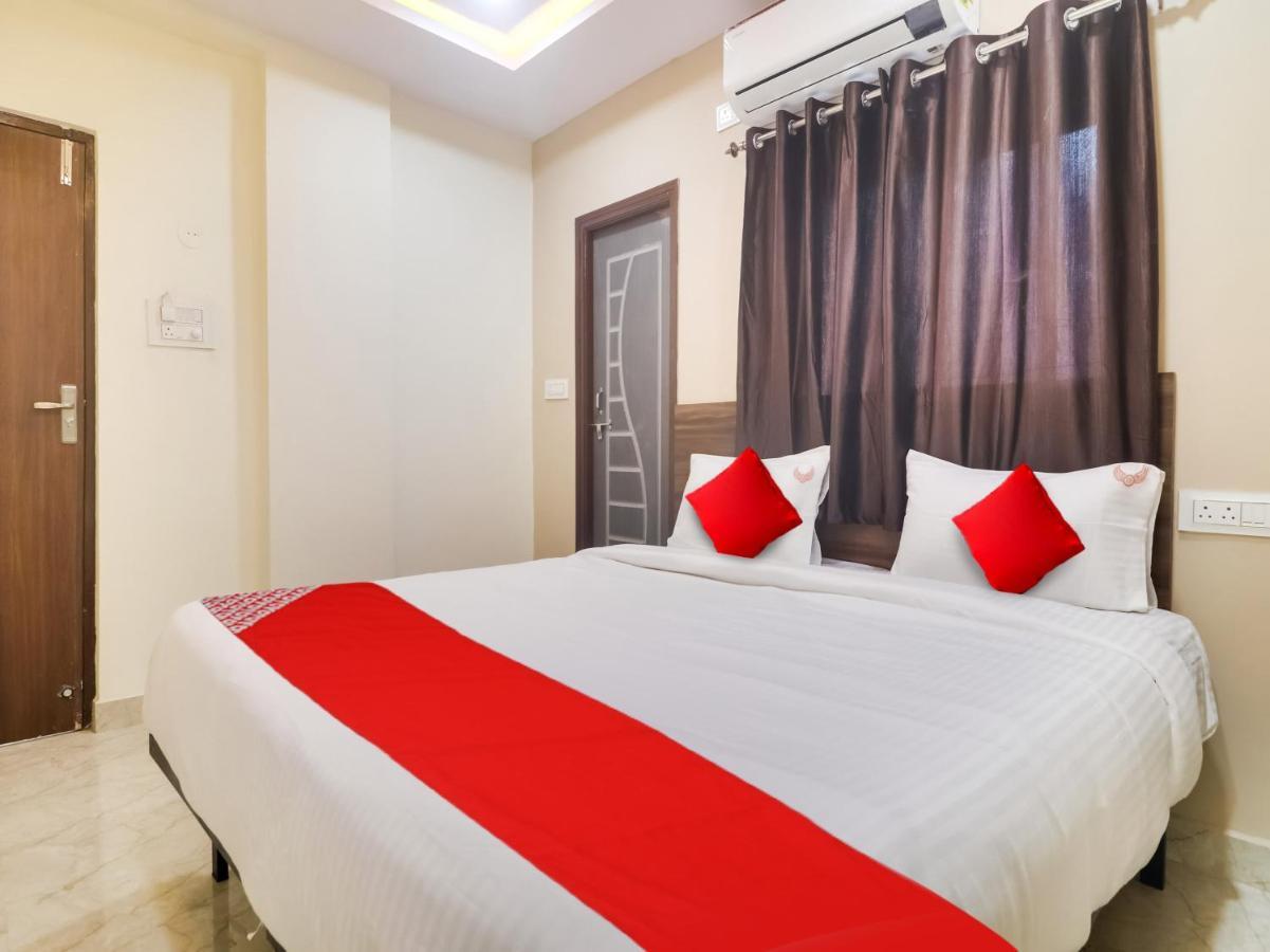 Hotel O Red Stone Hotels ハイデラバード エクステリア 写真