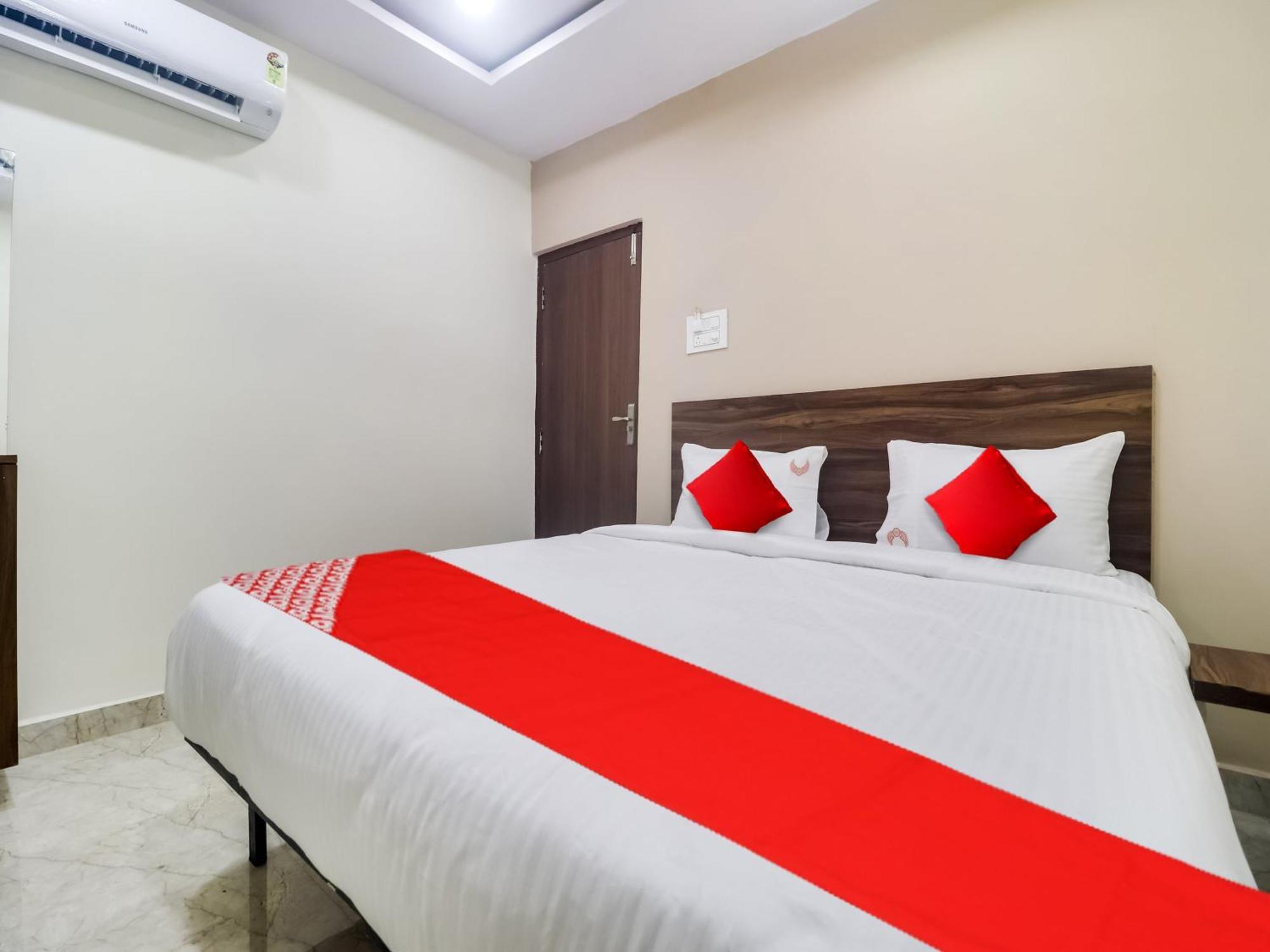 Hotel O Red Stone Hotels ハイデラバード エクステリア 写真