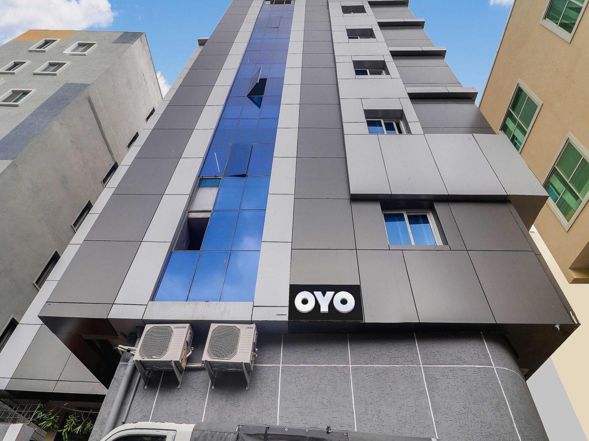 Hotel O Red Stone Hotels ハイデラバード エクステリア 写真